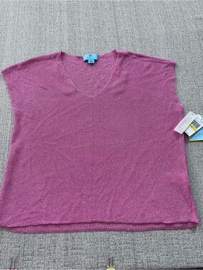 CeCe Party Pink V-Neck Knit Shell with Subtle Shimmer NWT Size M
